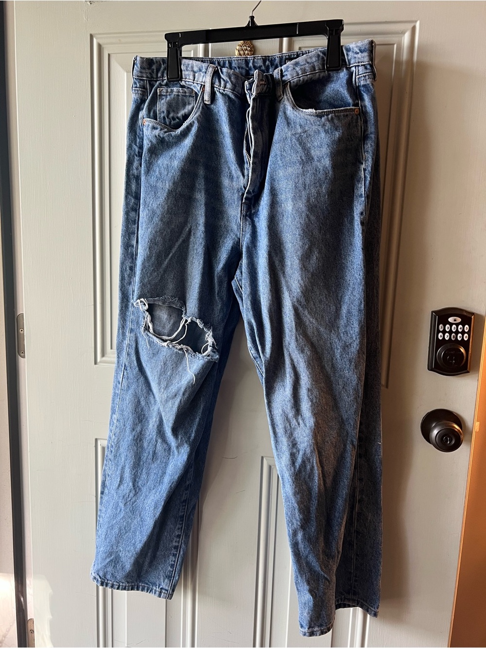 Blank NYC Men's Distressed Light Blue Relaxed Jeans